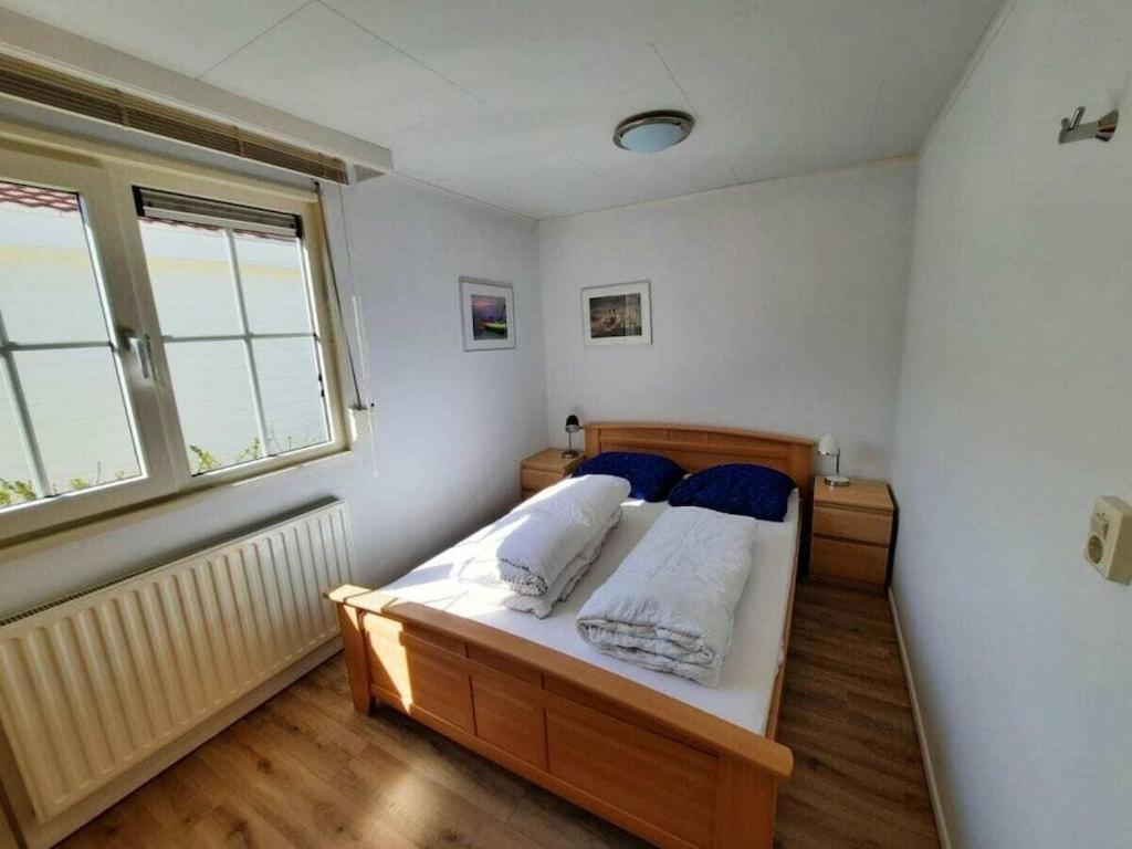 Chalet For 6 People Oostkapelle